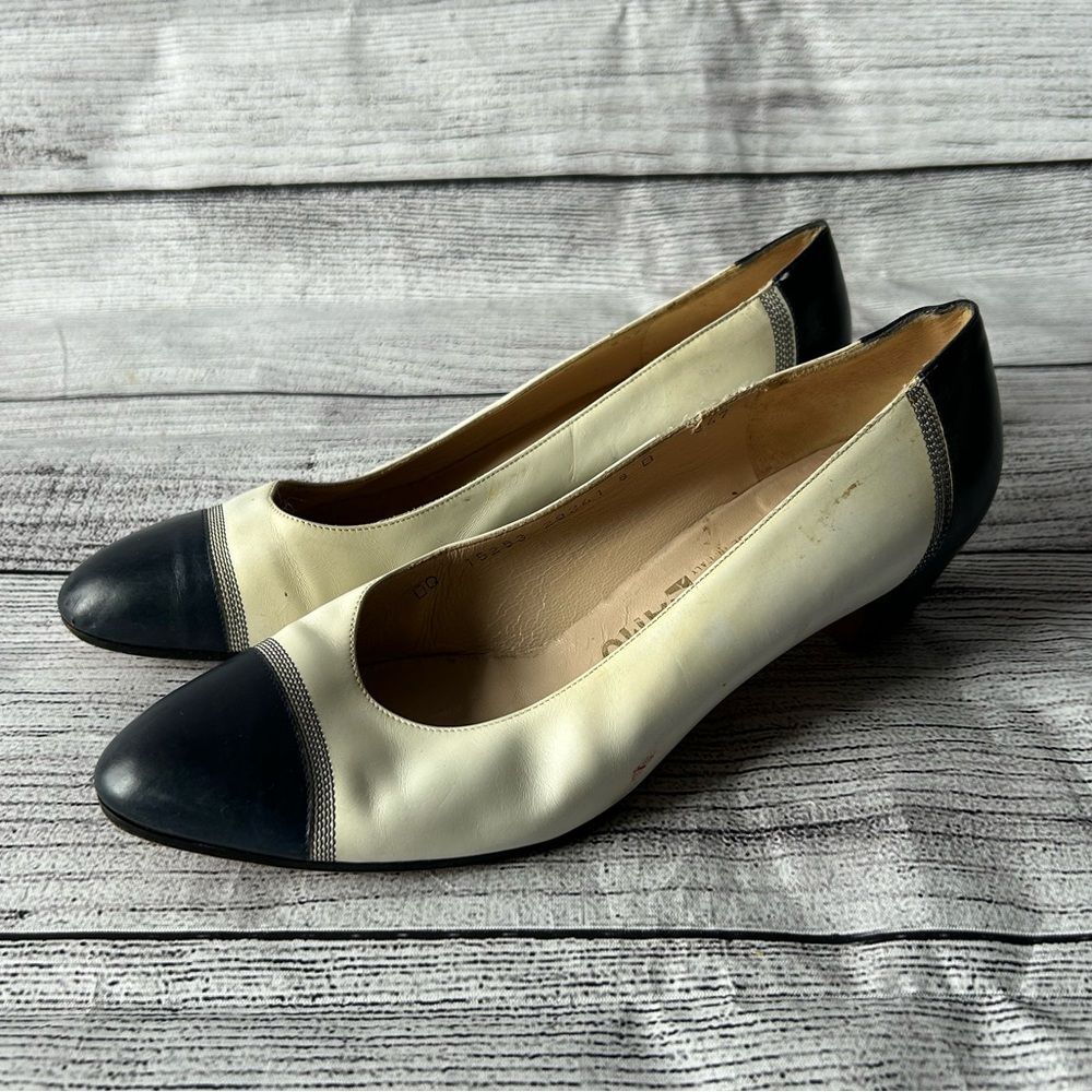 Salvatore Ferragamo navy blue and cream captoe spectator pumps size 8 B